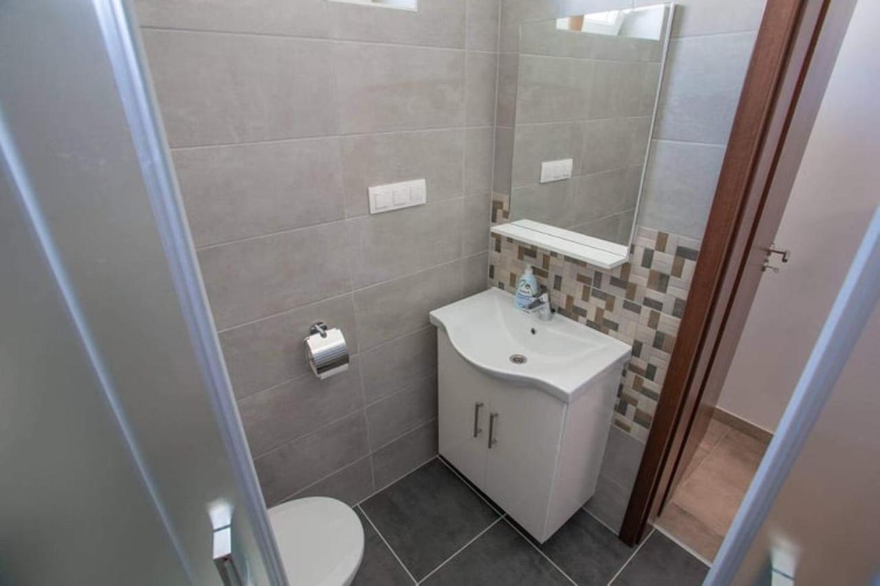 Mona Apartman ชาร์วาร์ ภายนอก รูปภาพ